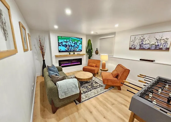 Villa Luxury 4br Near Six Flags & Naval Base *