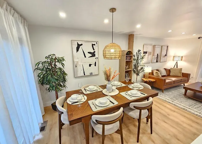 Luxury 4br Near Six Flags & Naval Base Waukegan