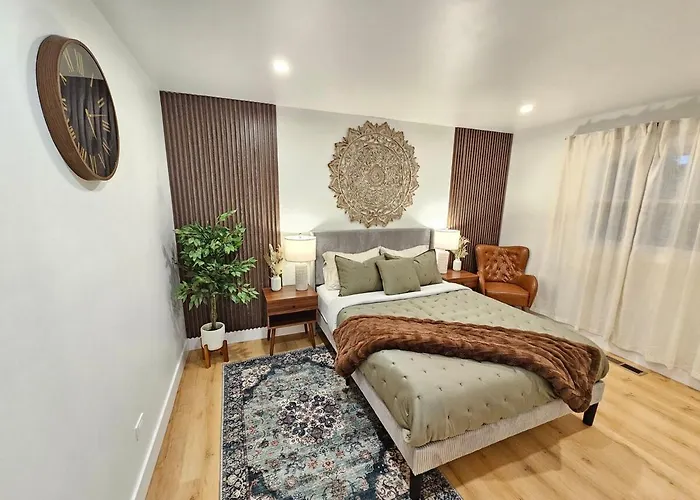 Villa Luxury 4br Near Six Flags & Naval Base