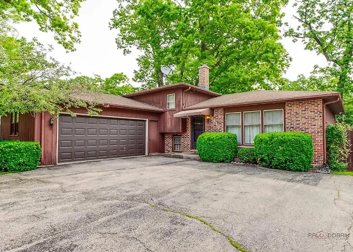 Luxury 4br Near Six Flags & Naval Base Villa